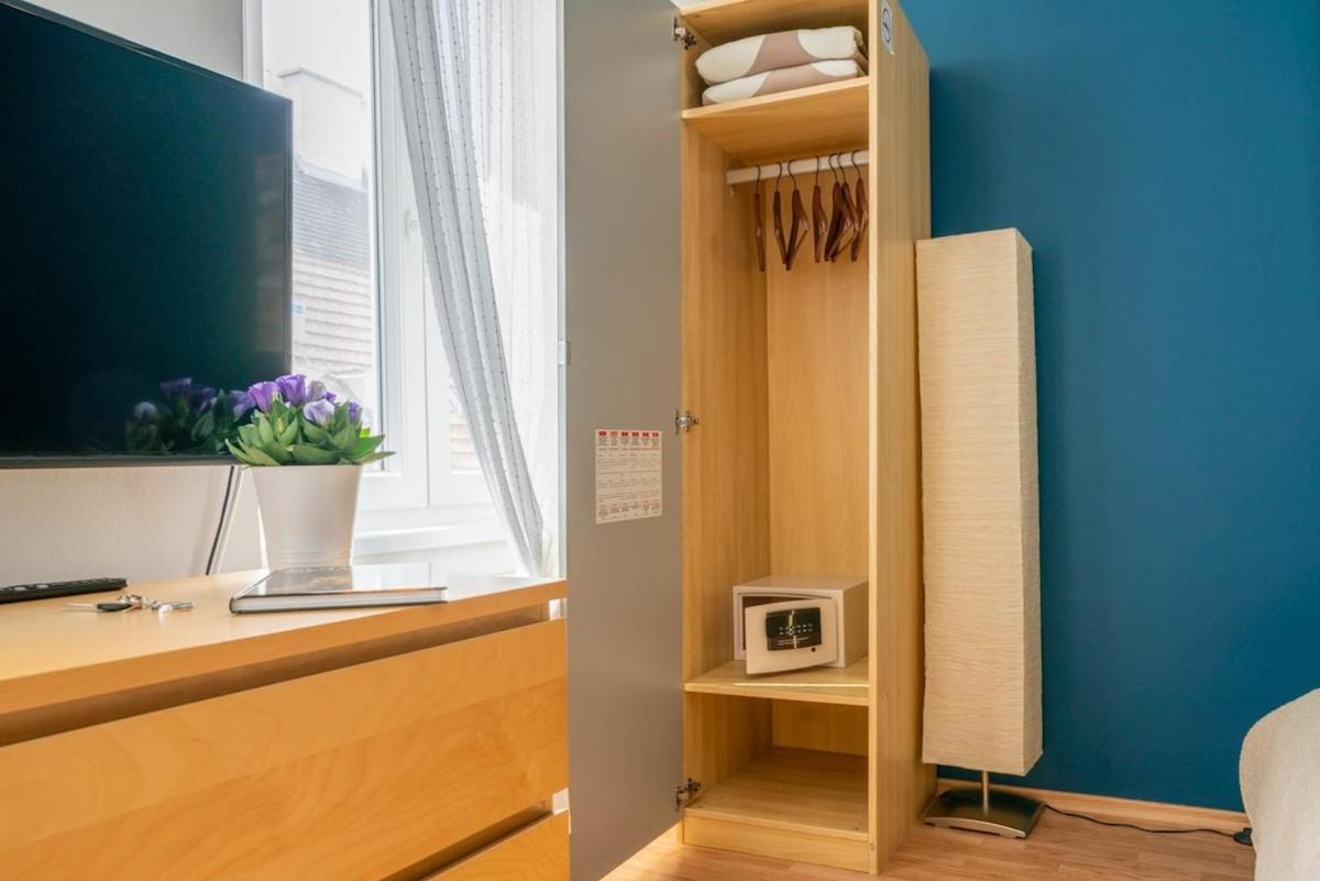 Lovely In The Heart Of Downtown Apartment
