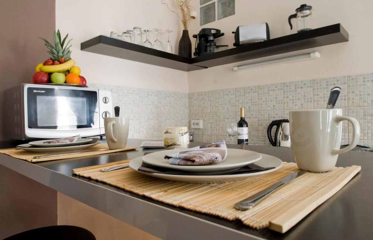 Apartment Lovely In The Heart Of Downtown